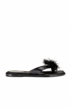 Wholesale 🌟 RAYE Pom 🩴 Sandal In Black 😀