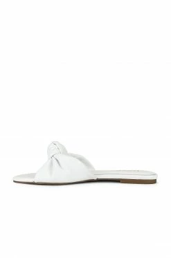Outlet π€© RAYE Buffy π©΄ Sandal In White π 11 Outlet π€© RAYE Buffy π©΄ Sandal In White π -RAYE Official Store RAYE WZ2043 V5