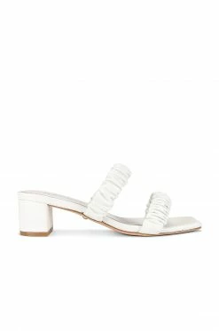 Cheapest 🥰 RAYE Posh 🩴 Sandal In White ⭐